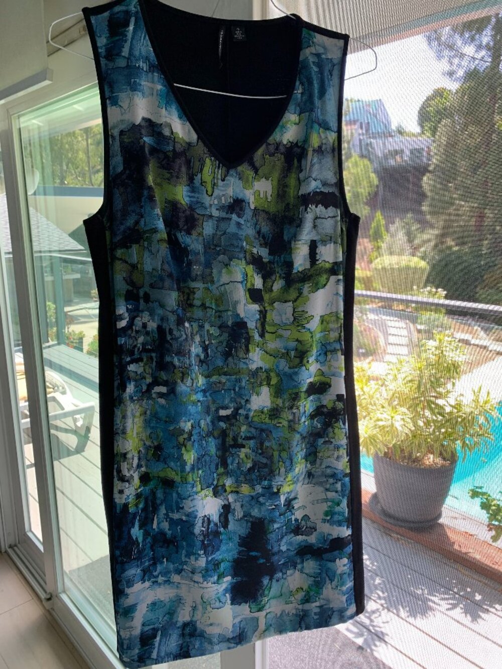 Isda & Co Watercolor Fronted Sheath Dress/Black Reverse side